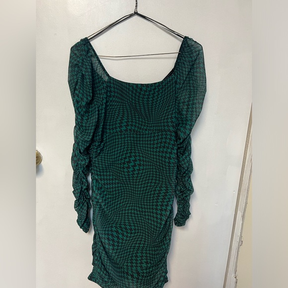 Green/Black Checkered dress - Picture 2 of 2